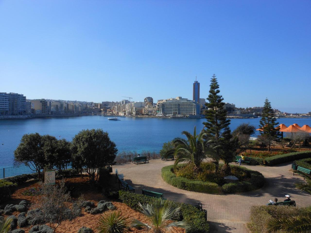 Marvellous Seafront Apartment Sliema Extérieur photo