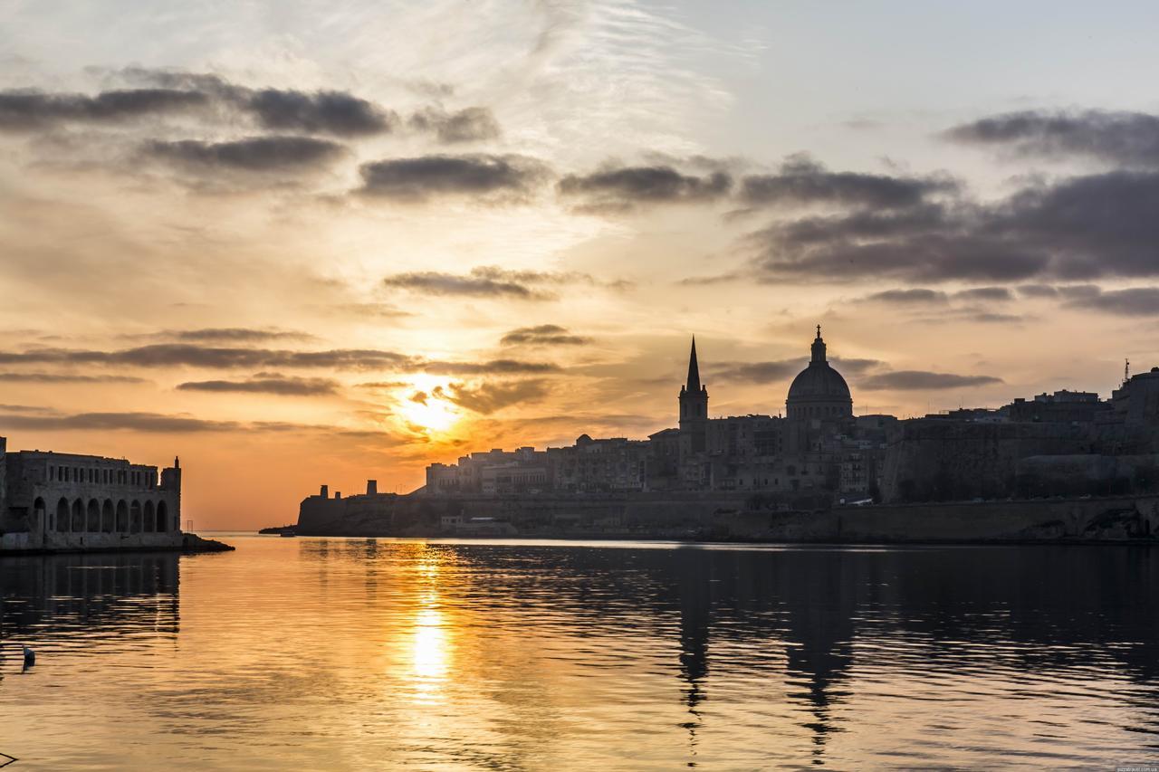 Marvellous Seafront Apartment Sliema Extérieur photo